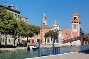 Venetian Dream Hotel ภายนอก รูปภาพ
